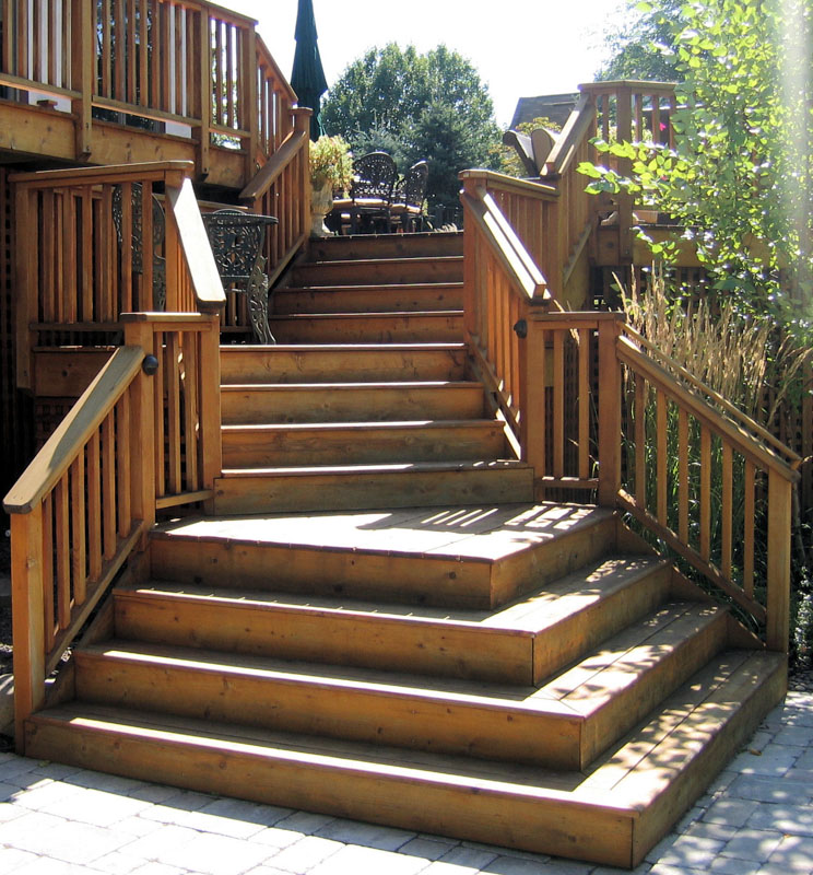 Flared Deck Stairs - North Jersey