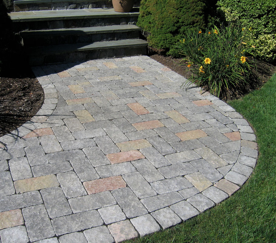 Curved Paver Walkway