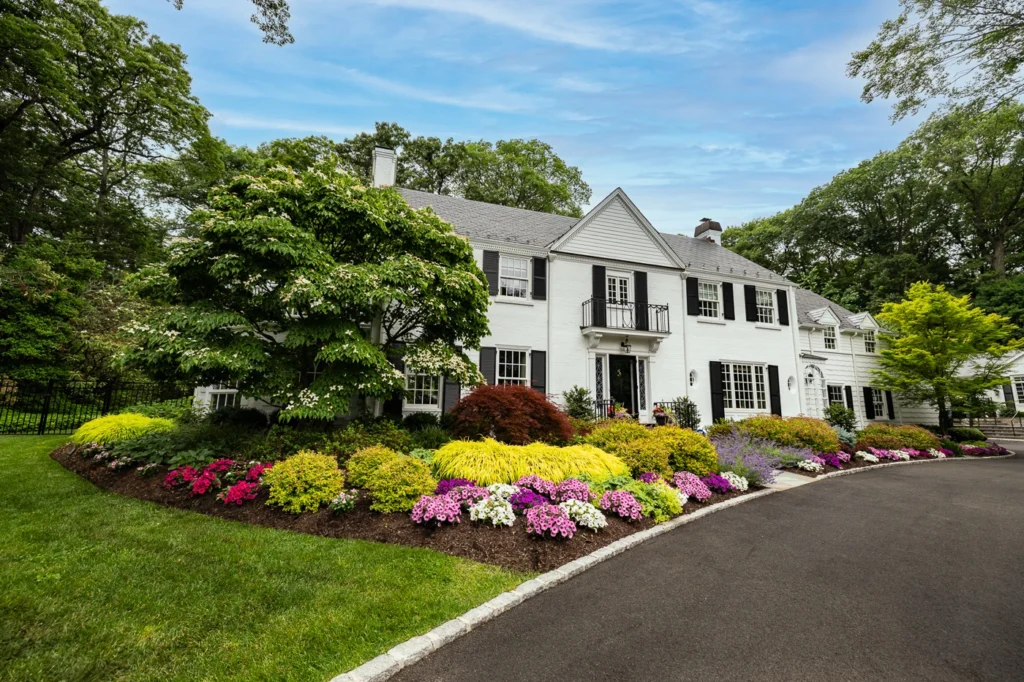 Woodcliff Lake NJ Backyard Escape – CLC Luxury Landscape Design