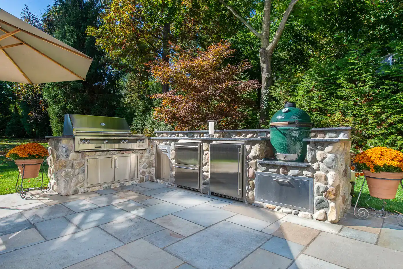 Outdoor kitchen and bar for New Jersey backyard by CLC.